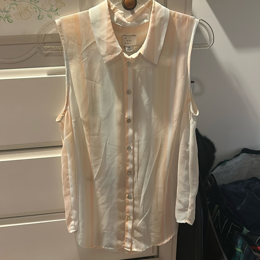 Chiffon collared button down tank-A new day